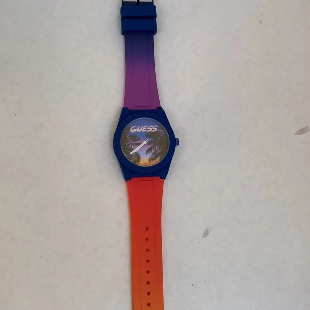 New GUESS Women's Watch